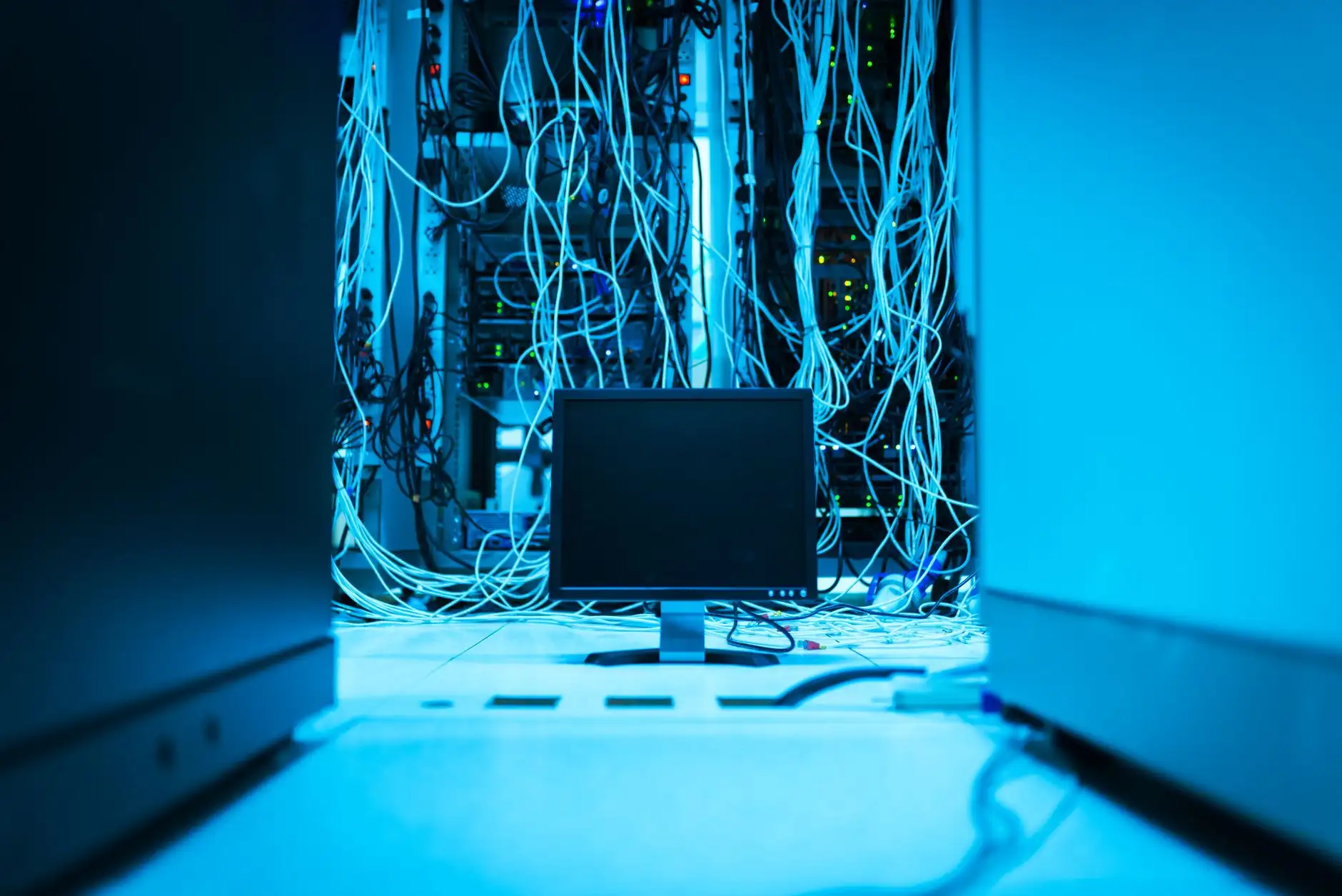 系统集成与软件开发服务对比:湖北企业如何选择合适的技术合作伙伴正文配图 1